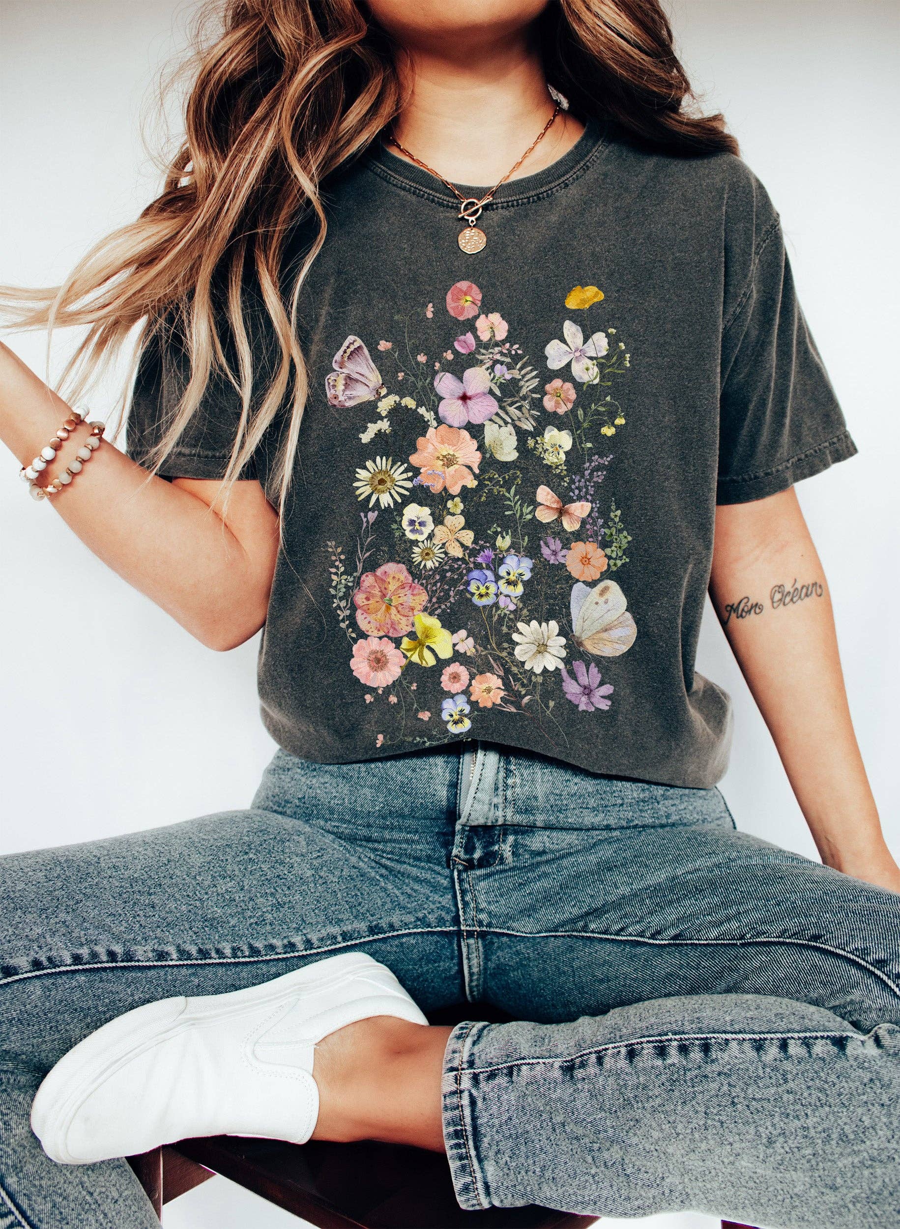 Chic Wildflowers Floral Vintage Unisex , , , Long Sleeve Tee