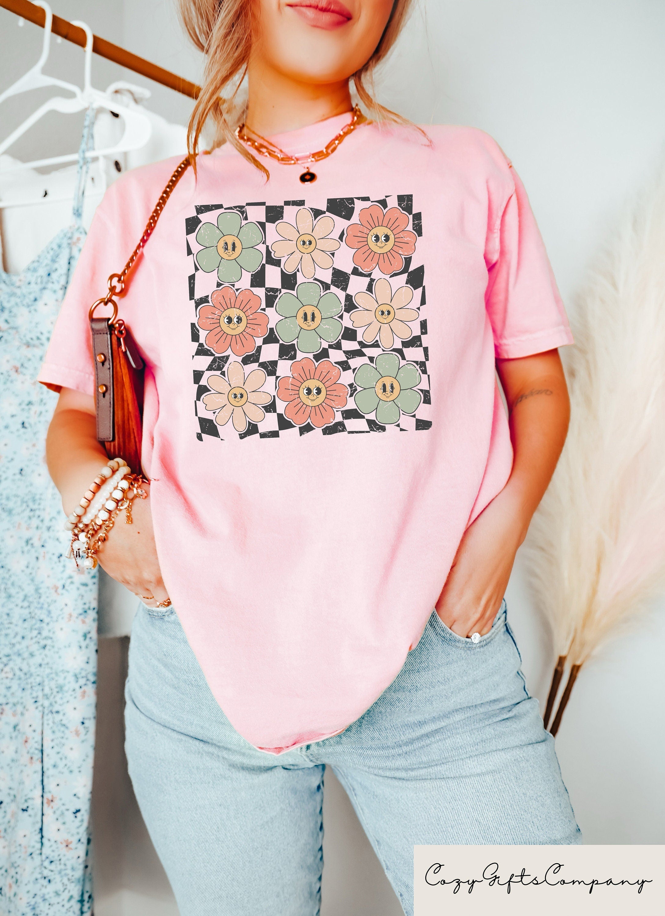 Retro Checkered Flower Retro Flowers Comfort Summer Boho Flower Boho Hippie Tee Summer