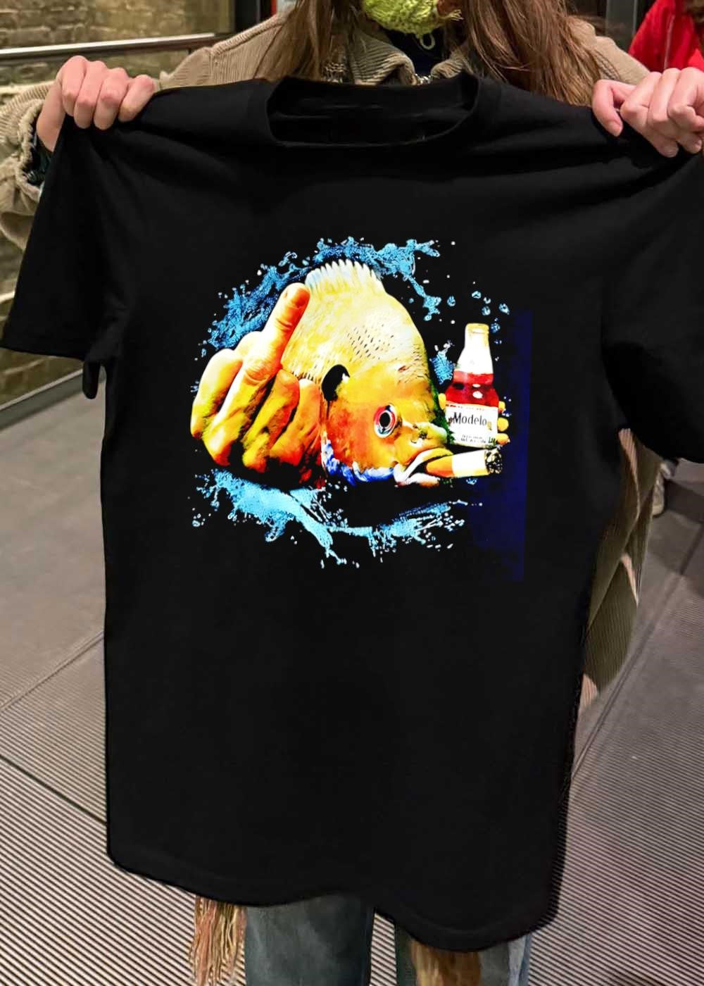 Angry Fish Giving The Finger Smoking Cigar Drinking Modelo T-Shirt