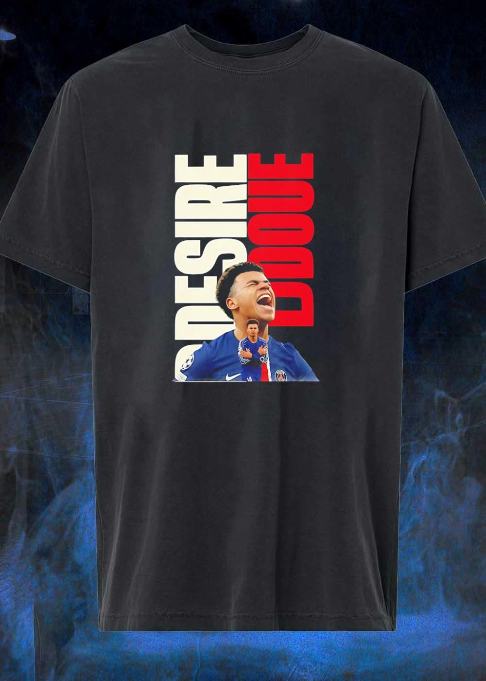 Désiré Doué Screaming PSG Player Silhouette Paris Saint Germain T-Shirt