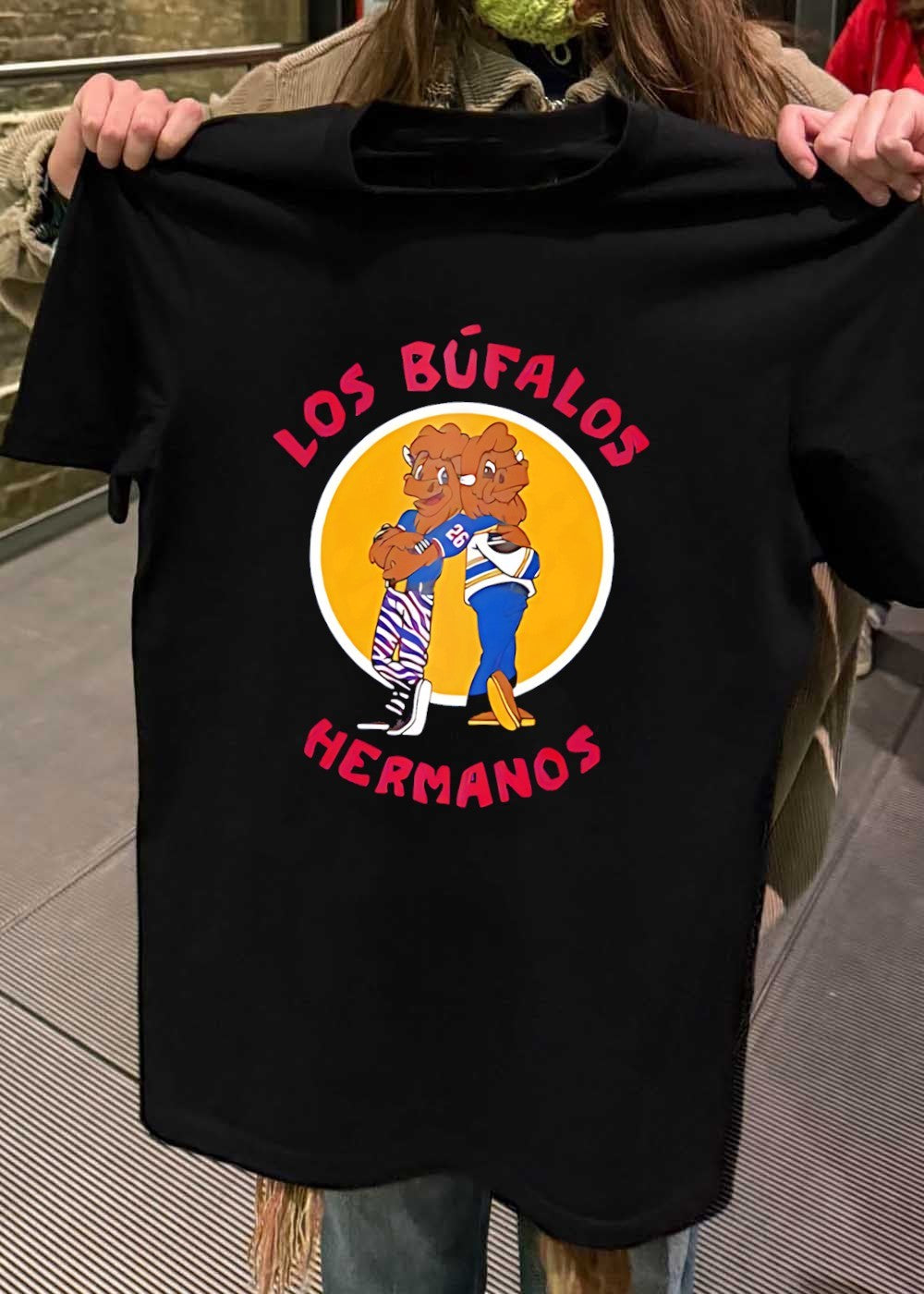 Los Búfalos Hermanos Buffalo Cartoon Brothers Back to Back T-Shirt