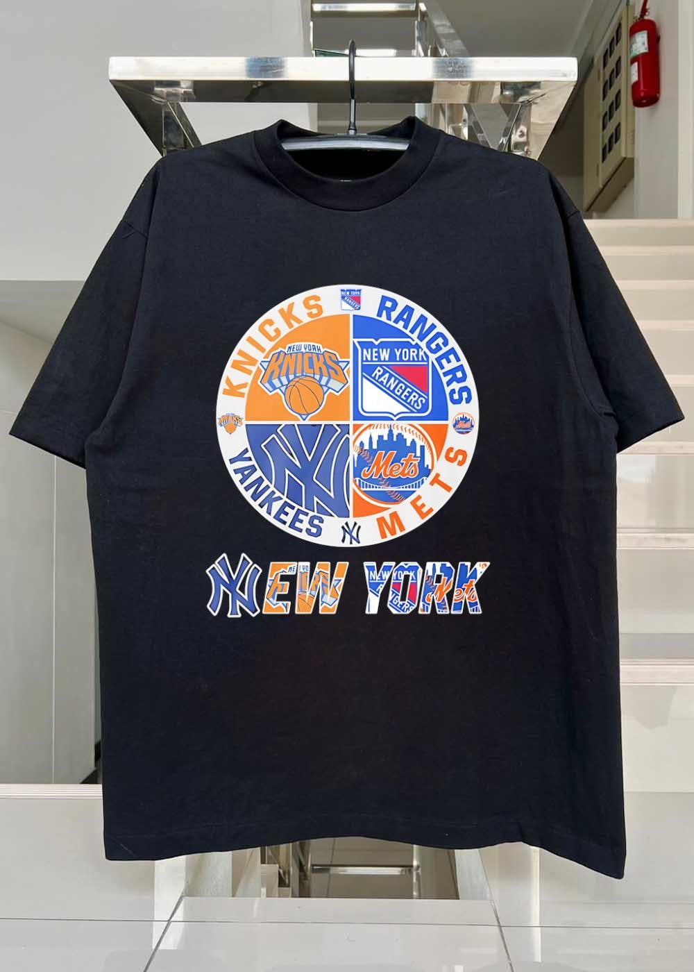 New York Knick Rangers Yankee Met Logo Print shirt