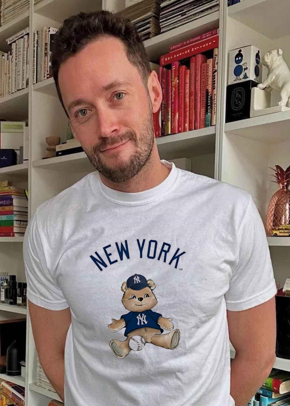 New York Yankees Teddy Bear Sitting with Baseball Youth T-Shirt
