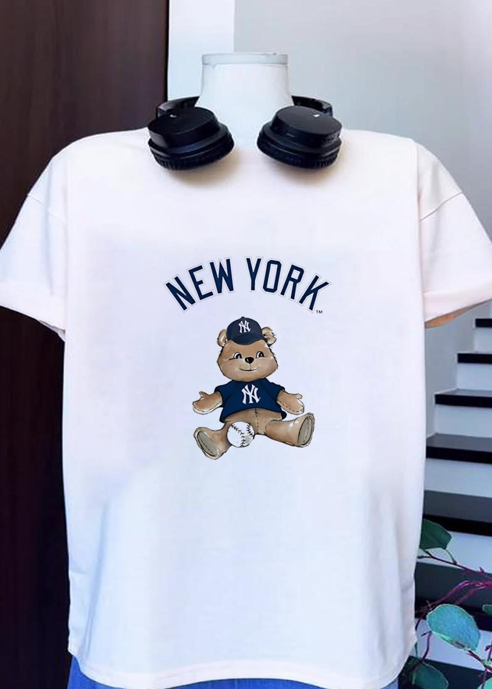 New York Yankees Teddy Bear Sitting with Baseball Youth T-Shirt
