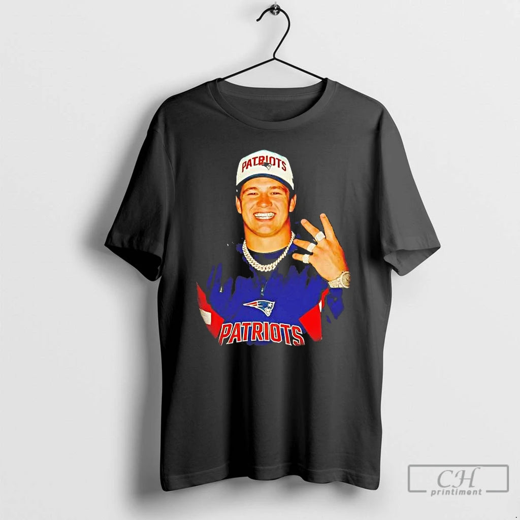 Premium Patriots Drake Maye Grillz And Rings Portrait