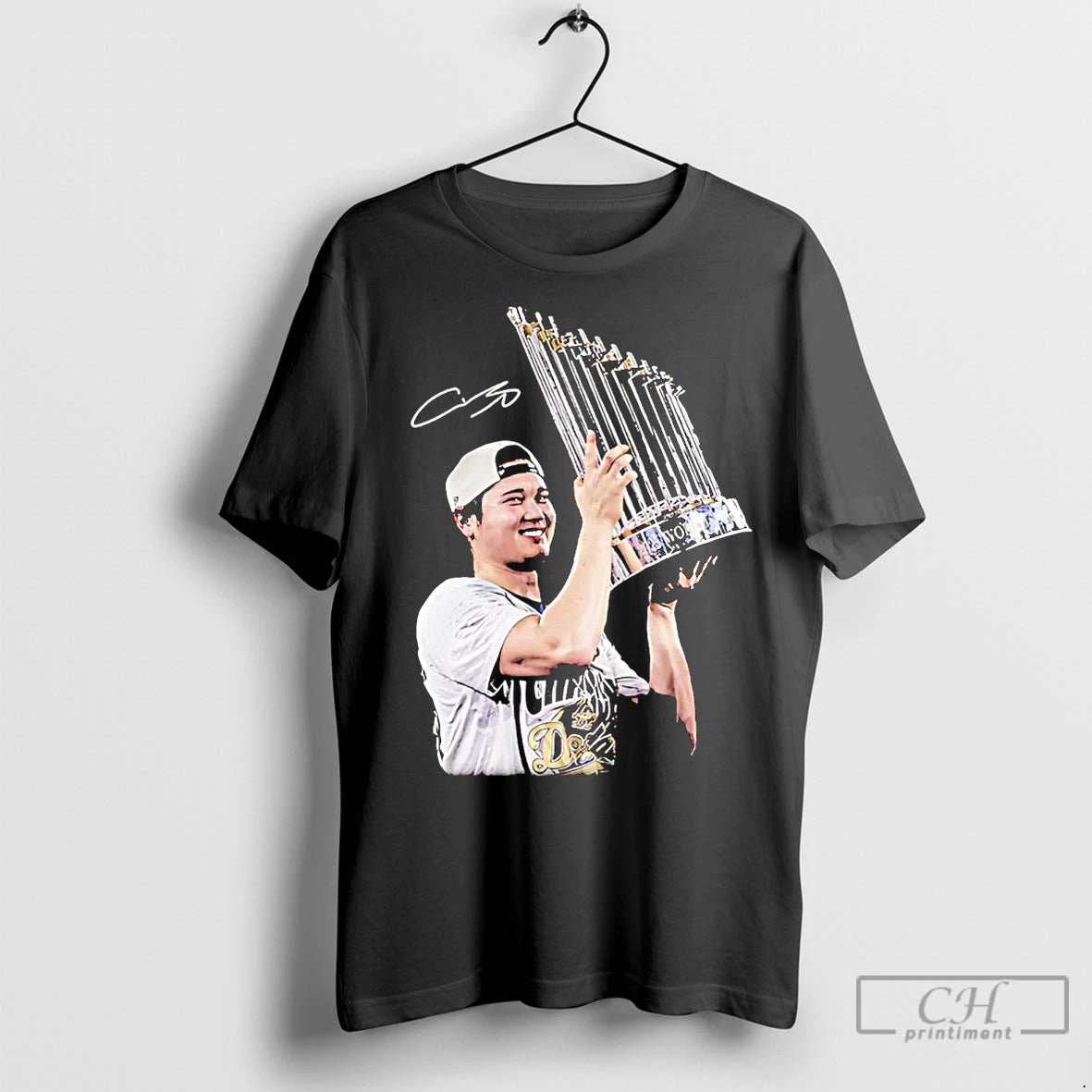 Premium Shohei Ohtani Holding 2025 World Series Trophy