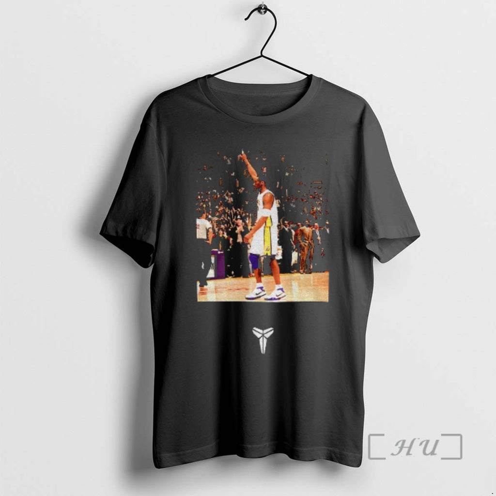 Trending Kobe Bryant 81 Points Los Angeles Lakers Nba Basketball Photo Premium T Shirts Sweater