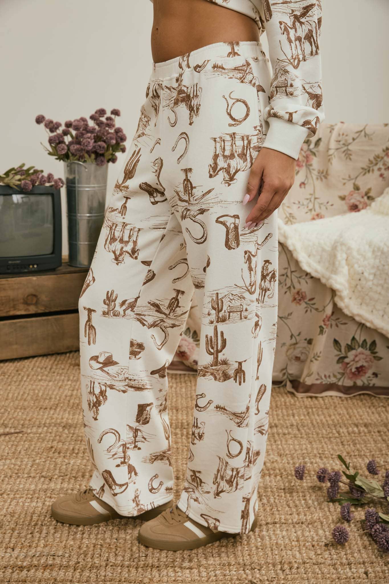 Western Print Elastic Waist Joggers Unisex , , , Long Sleeve Tee