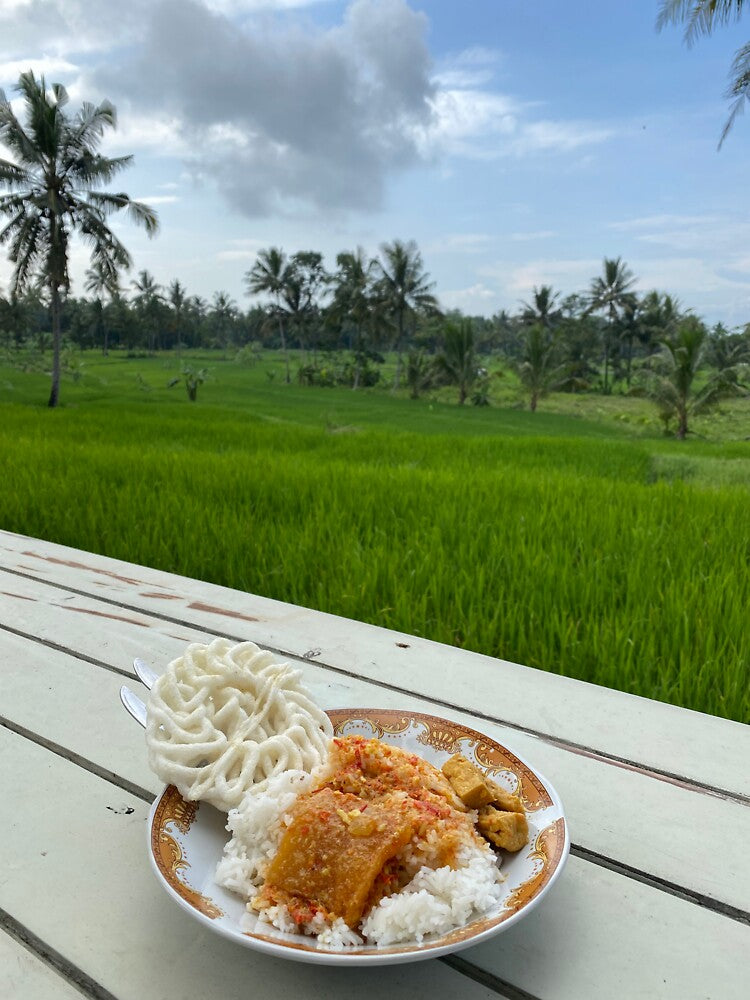 Nature morning with breakfast by Leslietone