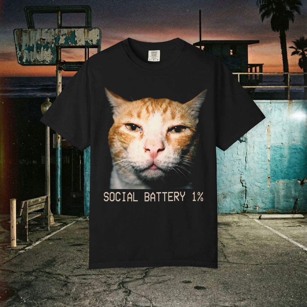 Social Battery 1 Percent Funny Orange Cat Introvert Unisex T-Shirt