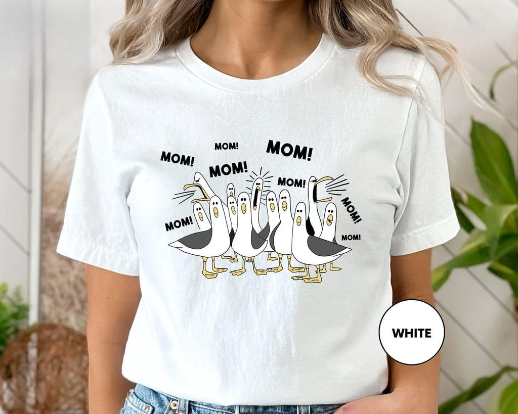 Funny Seagull Mom Mom Meme Cute Bird Lover Gift T-shirt