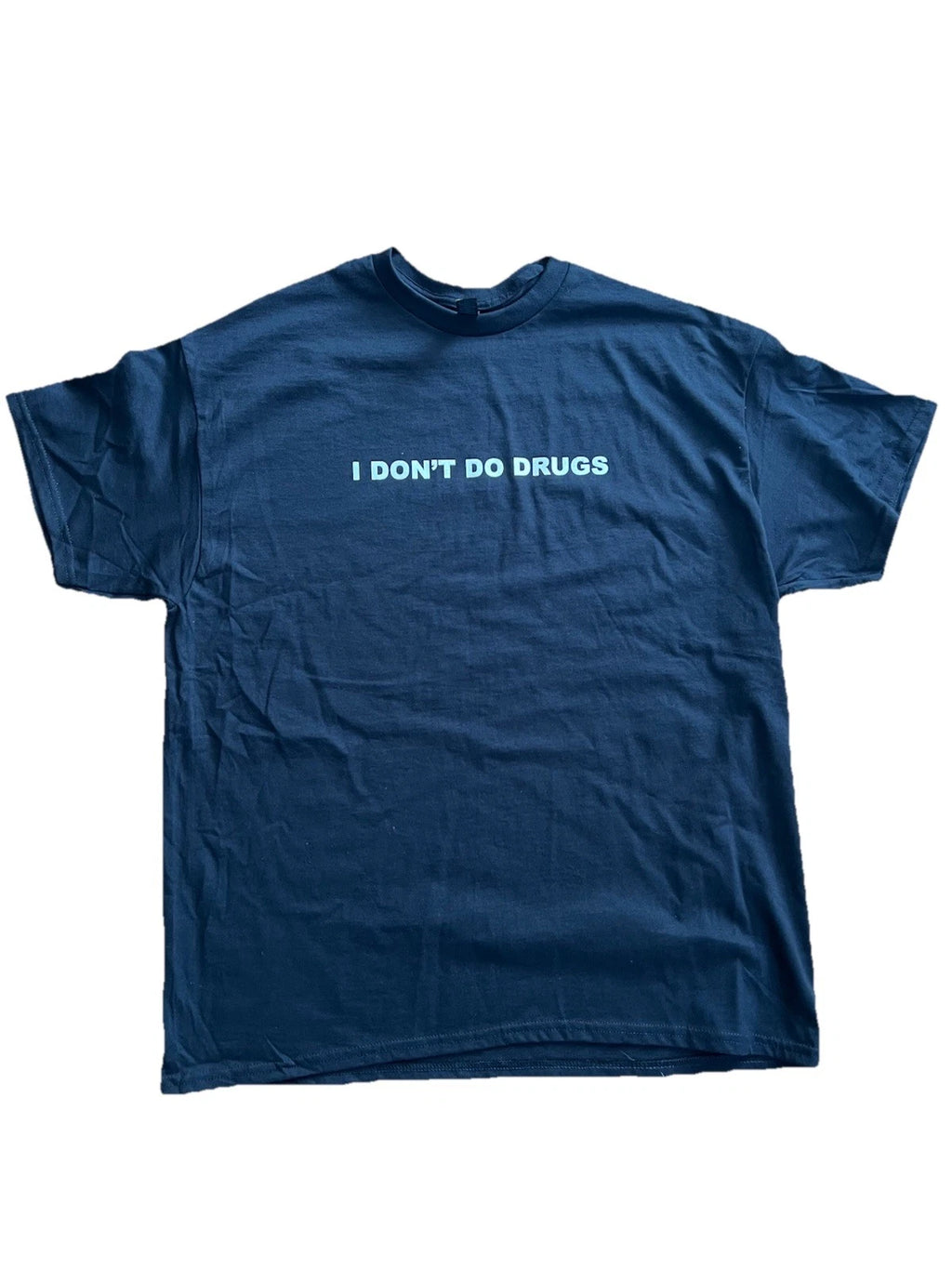 Graphic T-shirt Features The Slogan I DON'T DO DRUGS I JUST TEST THEM Size XL