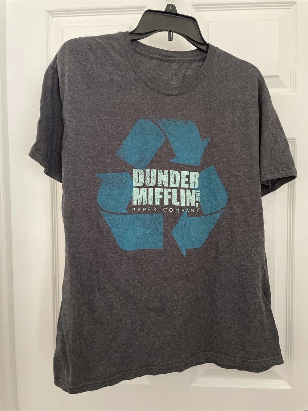 dunder mifflin t shirt Large Gray