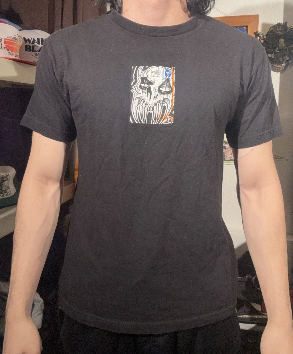 Rare Clothing Brand Rauted Skull Skeleton Face Post Office Sticker T Shirt M