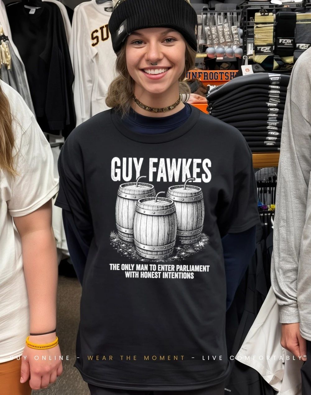 Guy fawkes the only man to enter parliament with honest intentions shirt