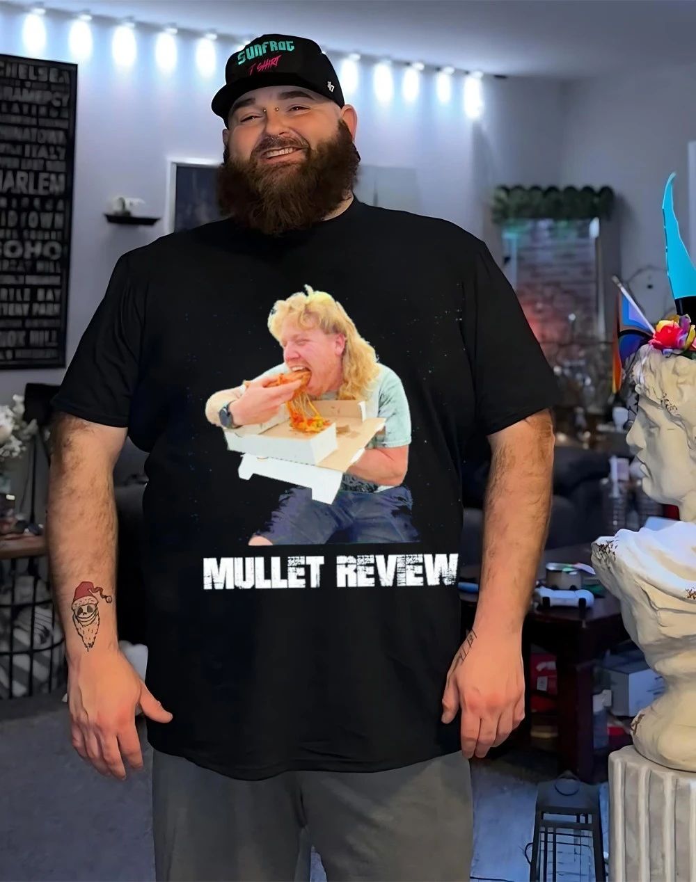 Mullet Review eating pizza shirt
