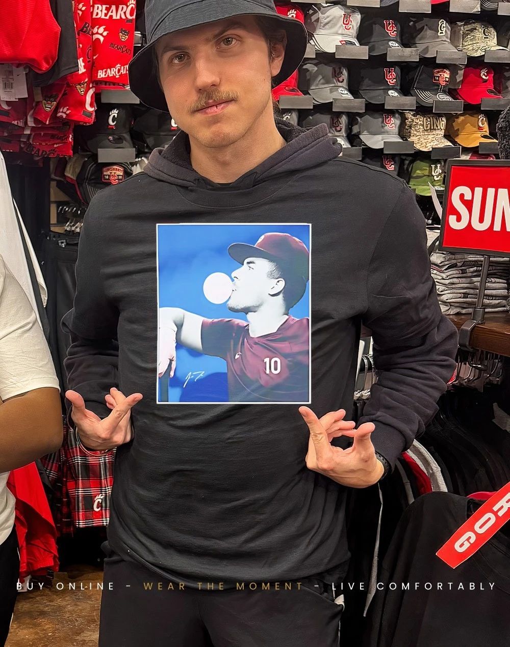JT Realmuto bubble gum portrait shirt