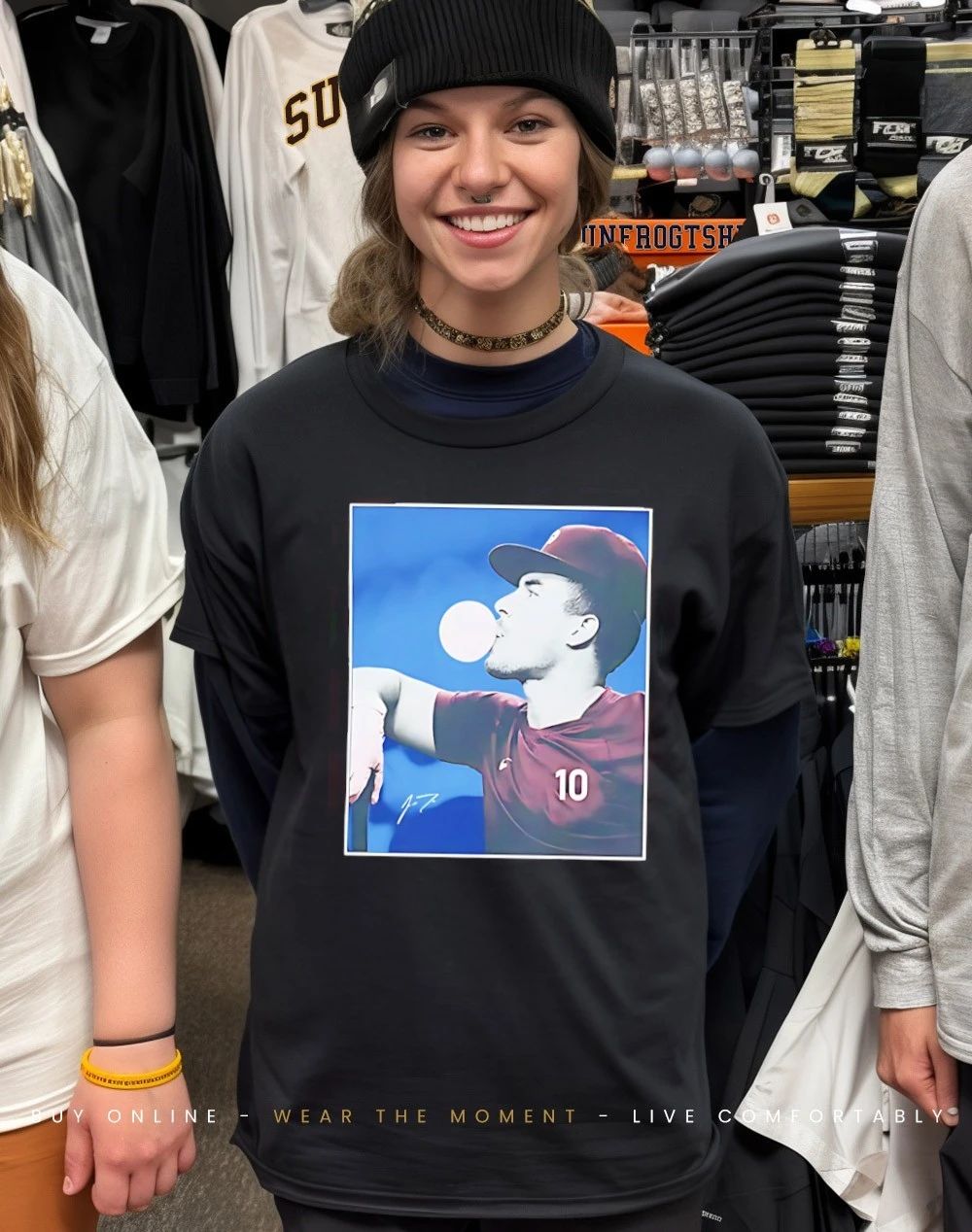 JT Realmuto bubble gum portrait shirt